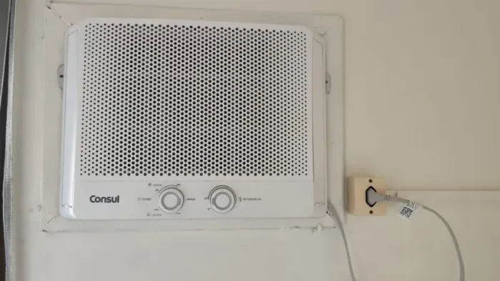 Ar condicionado janela Consul 7500 BTUs frio