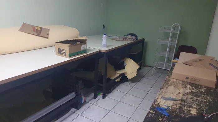 Mesa de corte reforçada metalon tecido costura