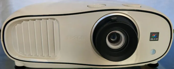 Projetor Epson Home Cinema 3510 - Full HD 1080p, 3D, 2400 lumens, lens shift