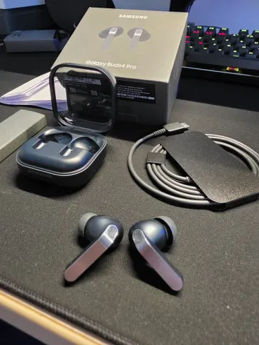 Samsung galaxy buds 4 pro