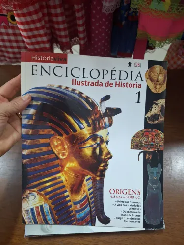 Kit com 07 revistas antigas, Enciclopédia ilustrada de história, anos 2009,