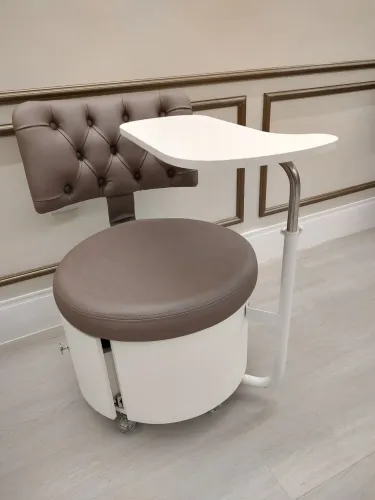 CIRANDINHA PLATINUM BRUDINI (Estrutura em branco, tampo MDF branco, encosto em capitone