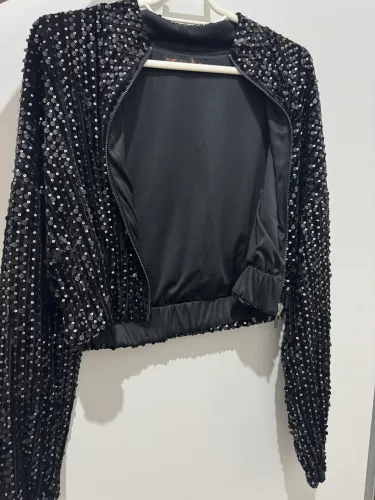 Jaqueta bomber paetê