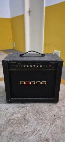 Vendo Amplificador Borne Vorax 1050 Studio (50W)