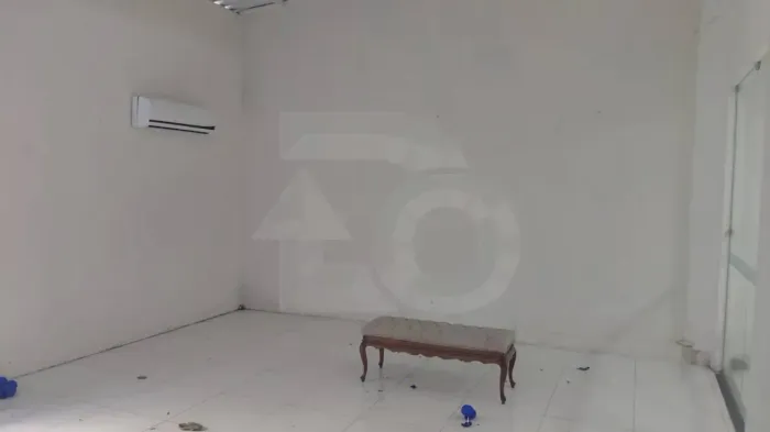 Ponto Comercial na Coroa do Meio à Venda  660 m², Escritura e Energia Solar