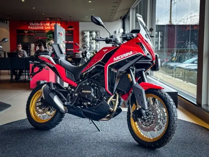 Moto Morini X-Cape Gold Edition 2026
