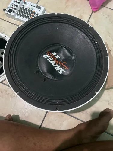 Triton shiver 3.8 15 polegadas