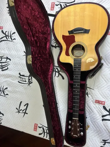 Violão Taylor 214ce DLX + case - Impecável