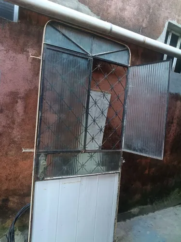 Porta de ferro 90X220
