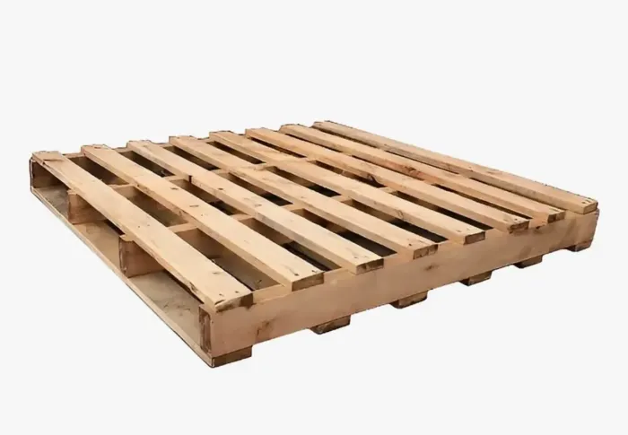 Pallet de madeira usado