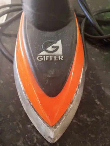 Ferro gravitacional a vapor giffer