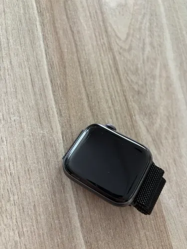 Apple Watch - Modelo 4 44mm