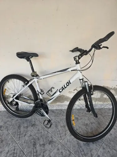 Bicicleta Caloi Sport Confort 21 Marchas Alumínio - Branca