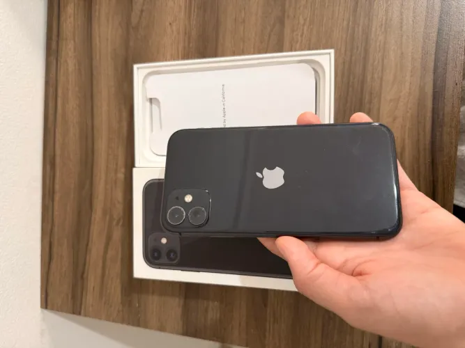 iPhone 11 64GB