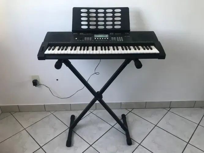 teclado musical REVAS