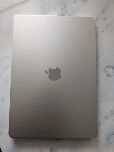 Macbook air 15" (2024)