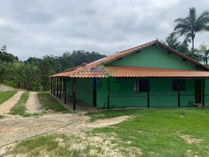 Maravilhosa Chácara pé na água , represa do Jaguari - Jacareí SP  Fundo para o Recanto dos