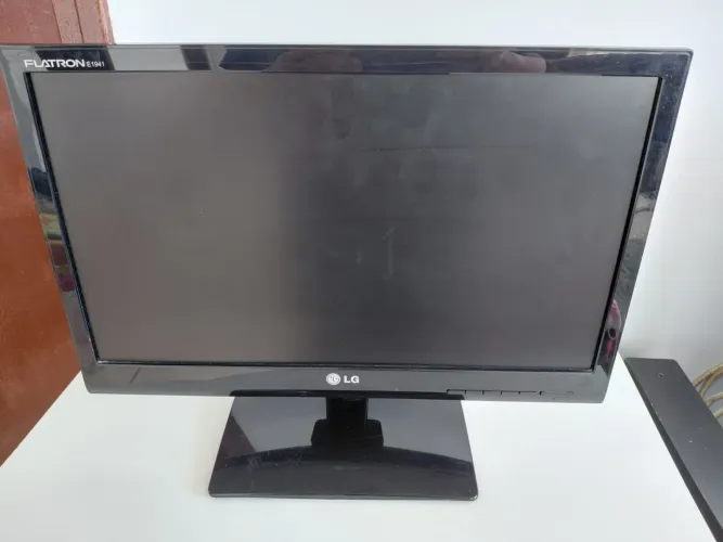 Tela de computador 100