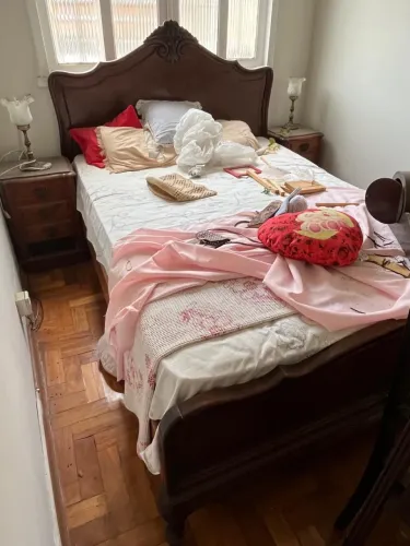 Cama madeira maciça