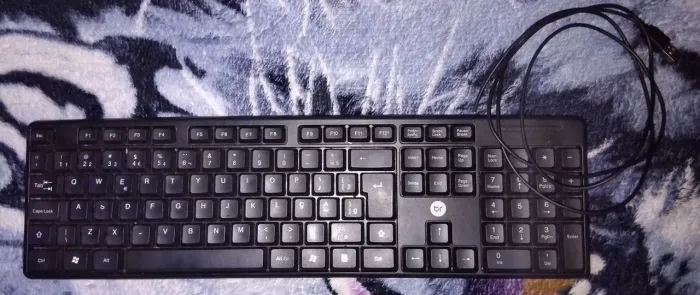 Teclado comum Bright 0014 preto