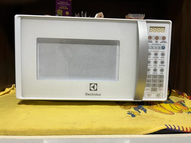 Microondas Electrolux MTO30