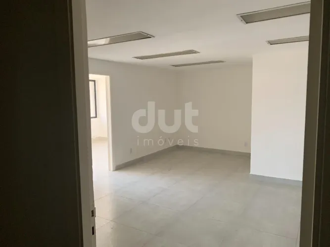 Sala comercial para locação no Edifício Banco de Boston, Centro em Campinas/SP