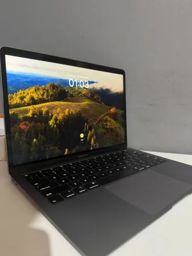 macbook air 2018 i5