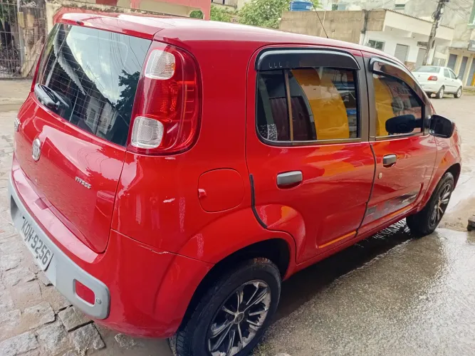 Fiat Uno Vivace Celeb. 1.0 EVO F.flex 8V 5P 2012