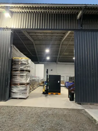 Galpão com 300 m² para locação no Bairro Vila Nova - Joinville-SC