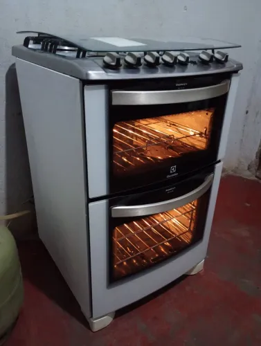 Fogão Electrolux forno duplex
