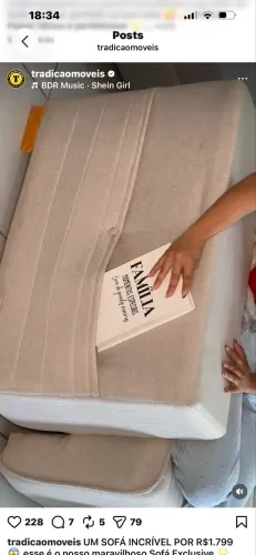 Sofá retrátil novo