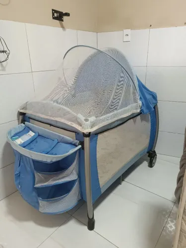 Berço e chiqueirinho