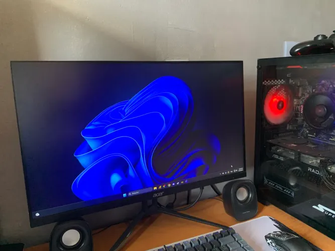 Vendo pc completo menos de um ano de uso