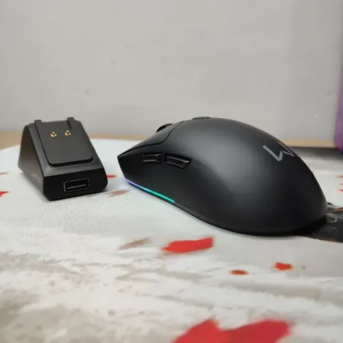 Mouse Sem Fio Magnus com Base Preto Warrior