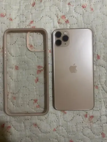 iPhone 11 Pro Gold - Com Nota Fiscal (Zona Leste)