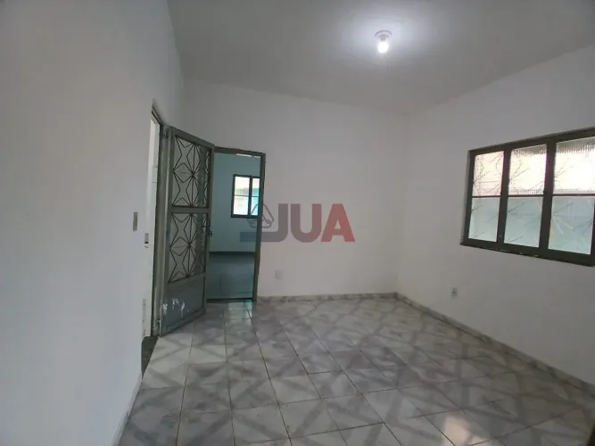 Casa com 2 dormitórios para alugar, 106 m² por R$ 1.469,15/mês - Carmari - Nova Iguaçu/RJ