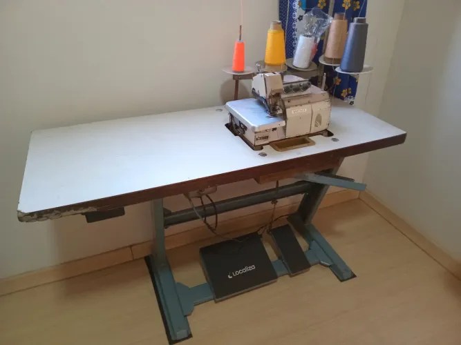 Máquina de costura industrial overlok 5 fios