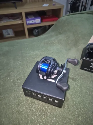 Carretilha daiwa tatula type hd , com rolamentos cerâmico