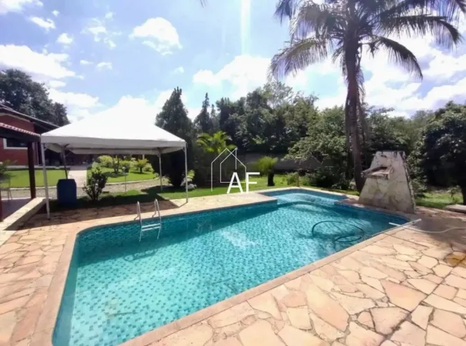 Chácara a Venda em Itu, 3 dormitórios, 8 vagas, 1000 m²