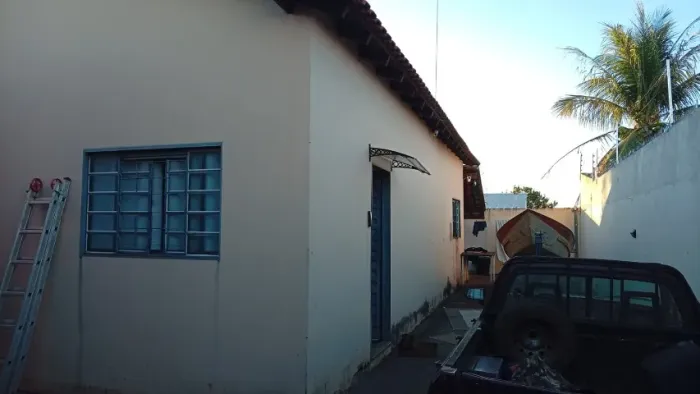 Casa com galpao para comercio