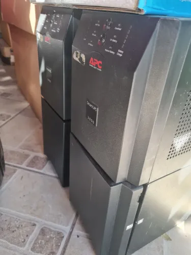 Lote Nobreak APC Smart-ups 3000