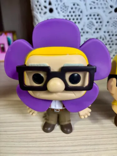 funko pop carl up #1096