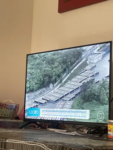 vendo tv 32 polegadas 800,00 perfeito estado