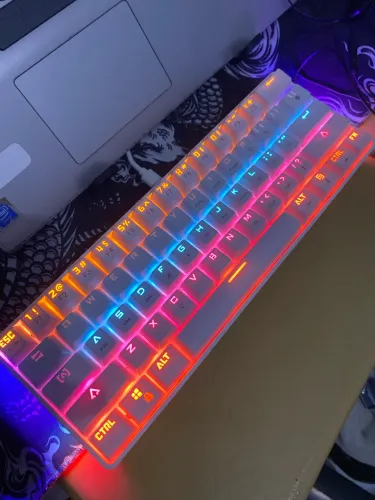 Teclado mecânico 60%