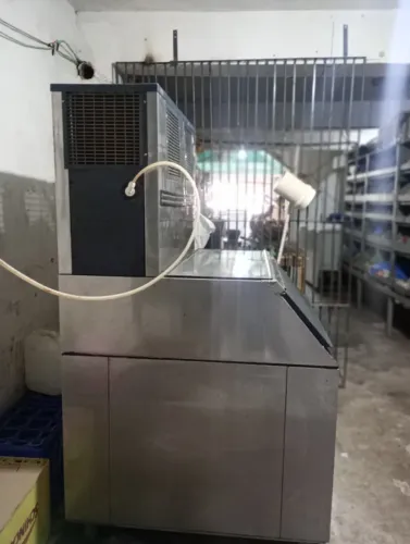 Máquina de fazer gelo 150kg