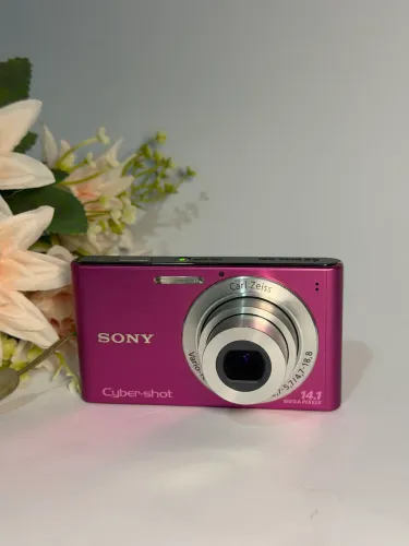 cybershot sony 14.1 rosa pink 