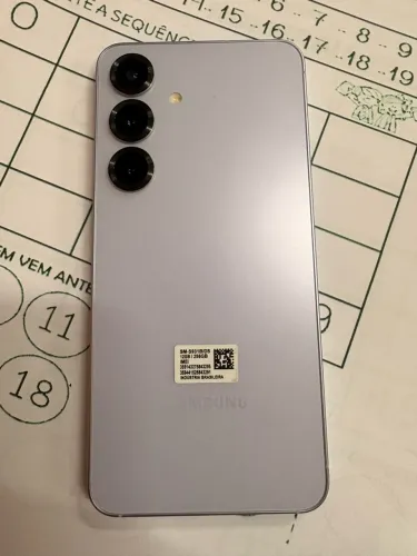 S25 novíssimo