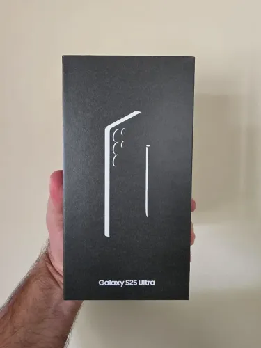 Samsung Galaxy S25 Ultra 256GB LACRADO COM NOTA FISCAL E GARANTIA SAMSUNG - Titânio Cinza