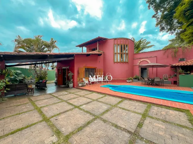 Belíssima Casa a Venda no Santa Amélia por R$1.990.000,00