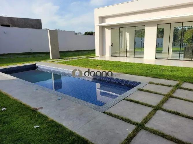Rancho Residencial Pe na agua à Venda em Rifaina, SP 5 suítes, piscina e amplo terreno